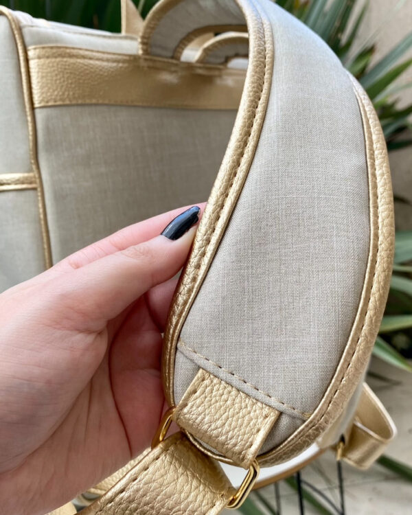 Mochila 2 em 1 com alça fixa - Linho Bege Cru com Dourado - Imagem 3