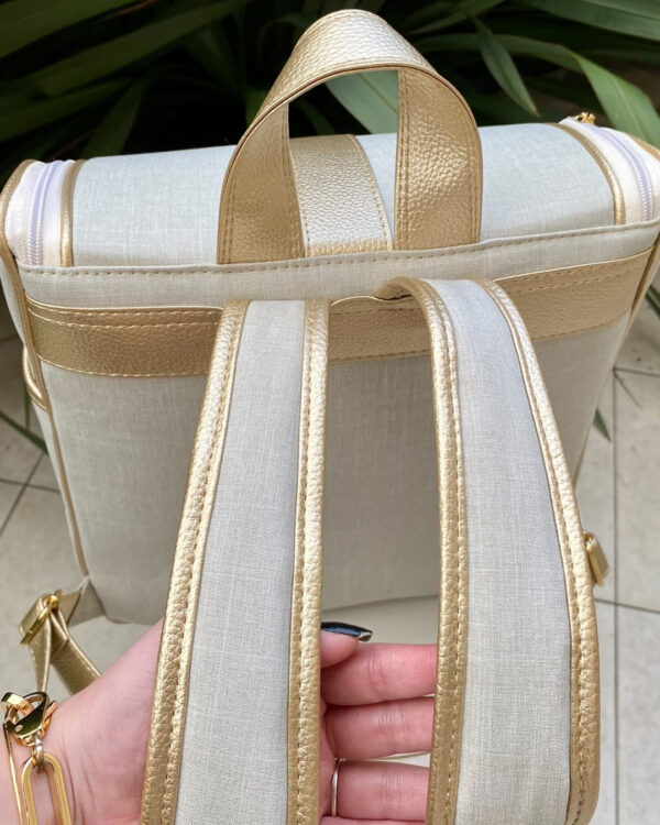 Mochila 2 em 1 com alça fixa - Linho Bege Cru com Dourado - Imagem 2