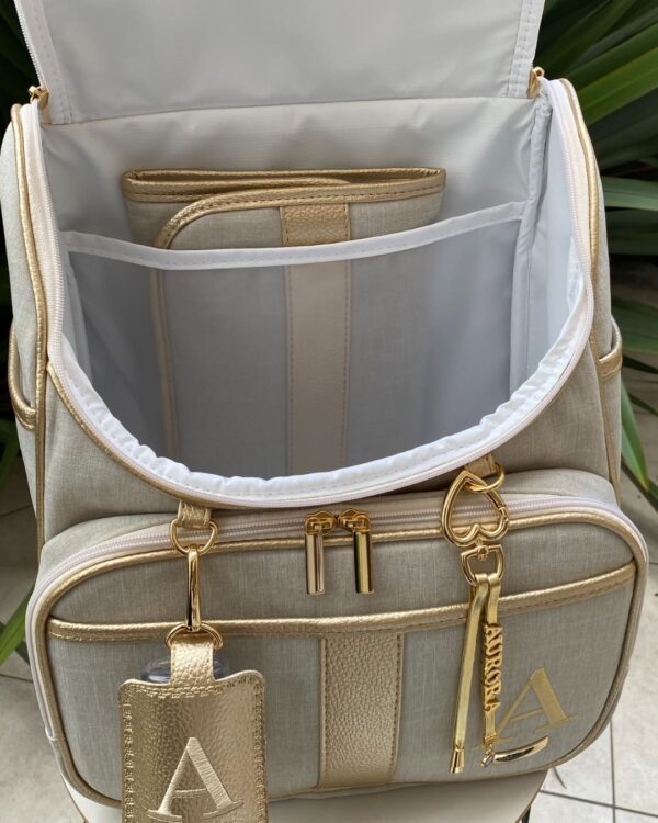 Mochila 2 em 1 com alça fixa - Linho Bege Cru com Dourado - Imagem 4