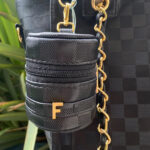 Porta Chupetas - Preto LV com inicial