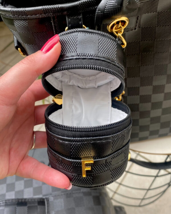 Porta Chupetas - Preto LV com inicial - Imagem 2